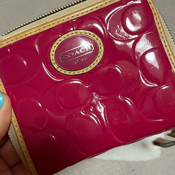 COACH Zipper Wristlet, hot pink - Picture 2 of 3